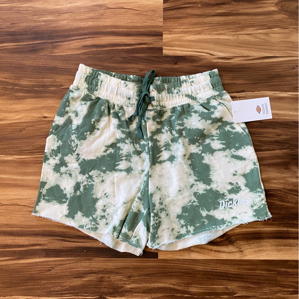 NWT! Womens dickies shorts